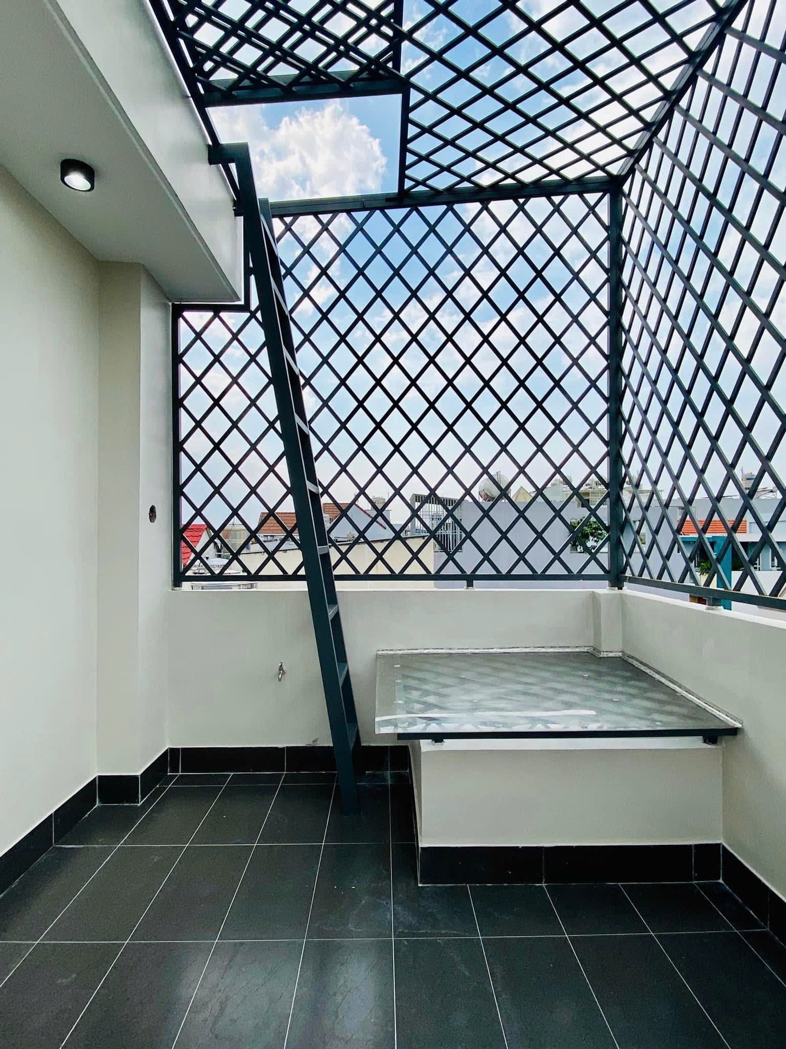 Nhà phong thuỷ tốt Nguyễn Văn Lượng P17 Q. Gò Vấp DT 44.8m2 giá 3tỷ850, đang cho thuê 12tr/tháng