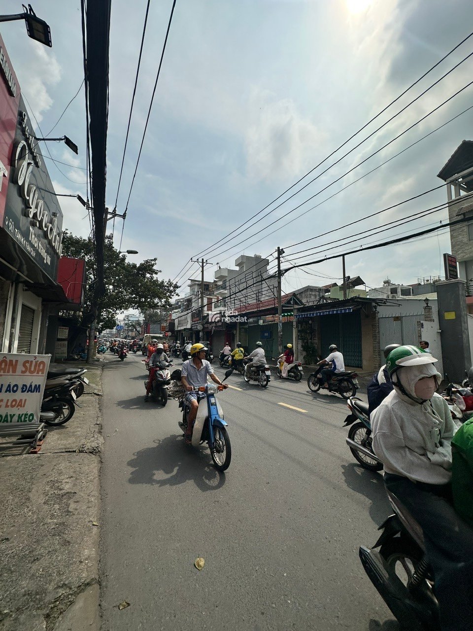 105 TỶ . BÁN TÒA  BUILDING MẶT TIỀN TÂN KỲ TÂN QUÝ P. TSN, Q. TÂN PHÚ. 9m X 62m