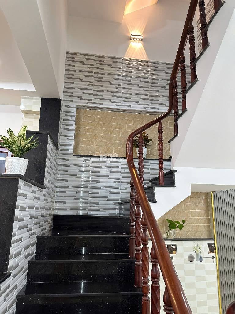  NHÀ ĐẸP 3 TẤM ĐÚC, 4x14 ĐƯỜNG SỐ -GIÁP MÃ LÒ - 5.X TỶ. 