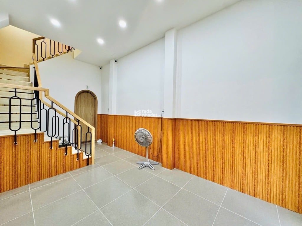 NGAY BỜ KÈ HOÀNG SA - HẺM THÔNG PHAN ĐÌNH PHÙNG - GIÁP QUẬN 1 - TOÀ CHDV -  DÒNG TIỀN 50 TRIỆU/TH