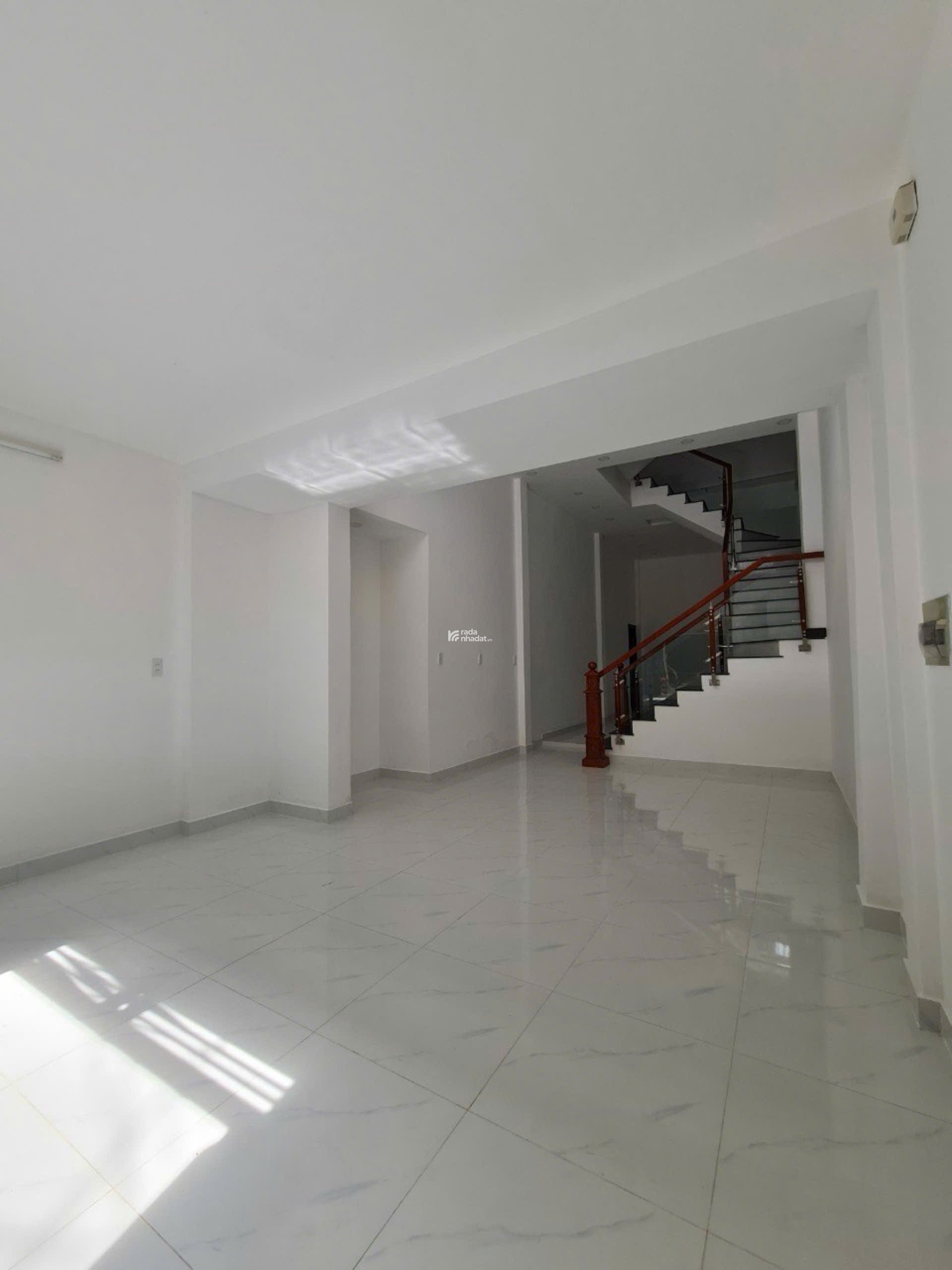 Giảm Sốc 700 Triệu HXH Ngủ Nhà Hòa Hảo Q.10 , 4 Tầng ,diện tích 4,6x15m2 ,11 .5 Tỷ về 10.8 Tỷ Chốt