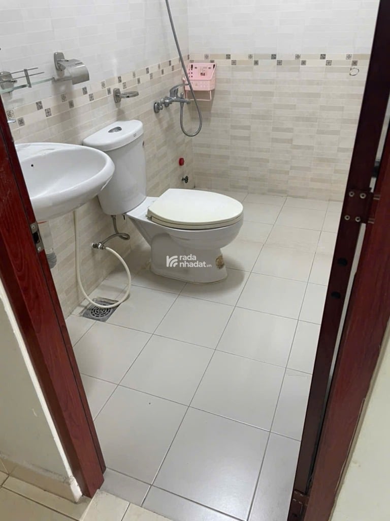 HẺM XE HƠI SÁT VÁCH. HOÀNG HOA THÁM, BÌNH THẠNH, 3 TẦNG MỚI Ở NGAY. GIẢM 550TR CHỈ 11.5T TL 