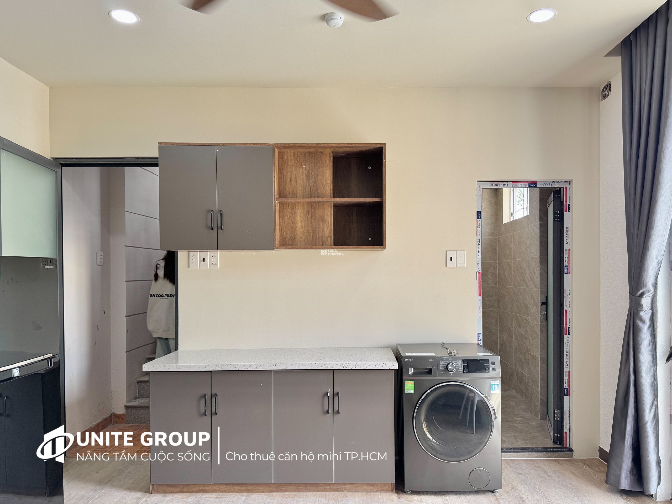 Căn Hộ có Tháng Máy Ban Công Quận 10 Gần ĐH Kinh Tế, Chợ An Đông