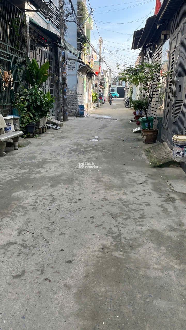 Bán Gấp Nhà Phố 2 Tầng Xe Hơi Vào Tới Cửa Ngay Sát Nguyễn Thị Kiểu Và Lê Văn Khương  Q 12