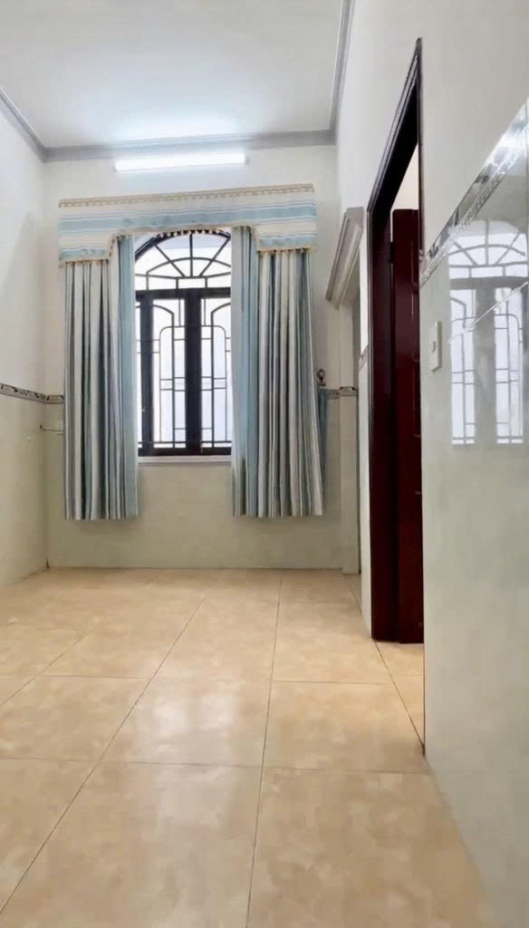 Hẻm 6m Gò Dầu cách MT 5m, 111 m2 nở hậu 7m, 4 tầng 8PN, dòng tiền 22tr/tháng