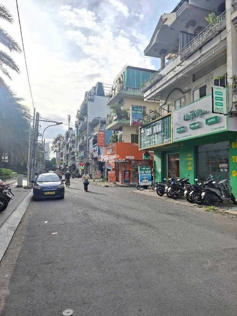 NHÀ 5 TẦNG - 64M2 - 5PN - HẺM 8M THÔNG Ô TÔ - TIỆN Ở VÀ KINH DOANH