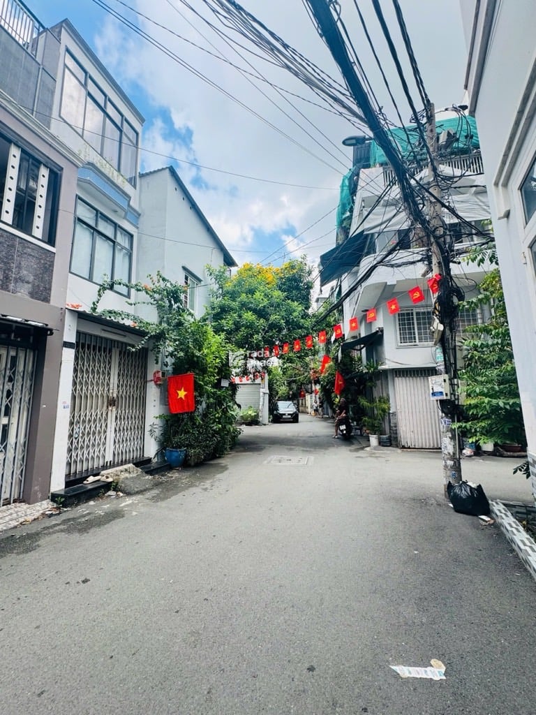 HẺM XE HƠI BÙI ĐÌNH TÚY, BÌNH THẠNH, 80M2 TIỆN XÂY MỚI. GIẢM 350TR CHỈ CÒN 7.6T TL 