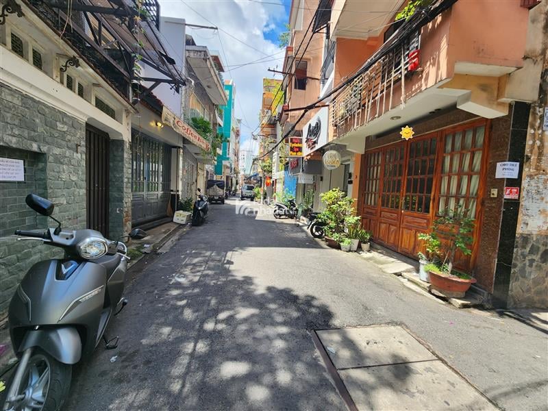 TRUNG TÂM. SÁT HẺM XE HƠI VIP LÊ VĂN SỸ, PHÚ NHUẬN, 65M2 ĐẤT TIỆN XÂY. GIẢM 350TR CHỈ CÒN 7.88T TL 