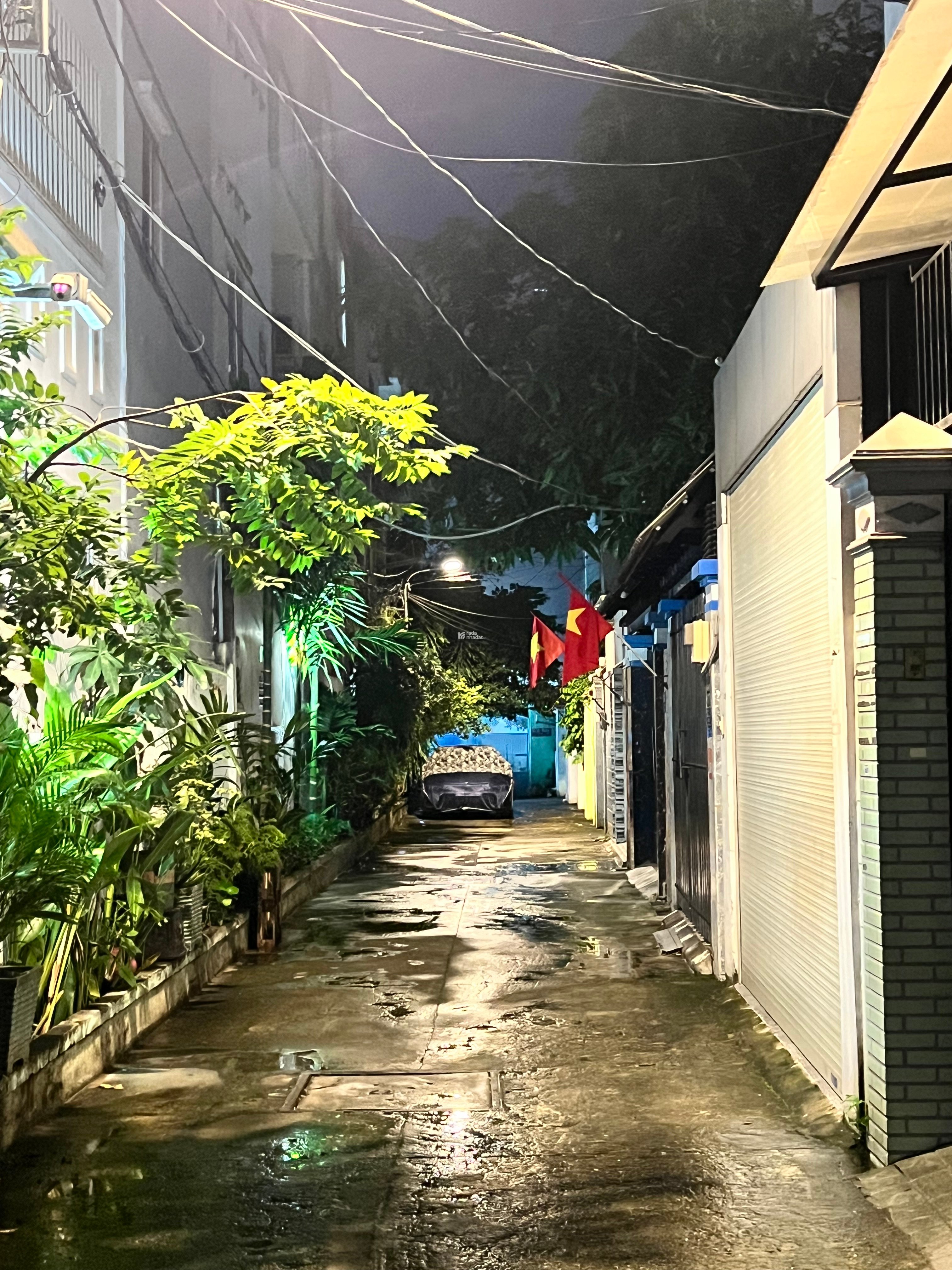 Nhà phố cuối hẻm, yên tỉnh, gần trường học, chợ, bệnh viện
