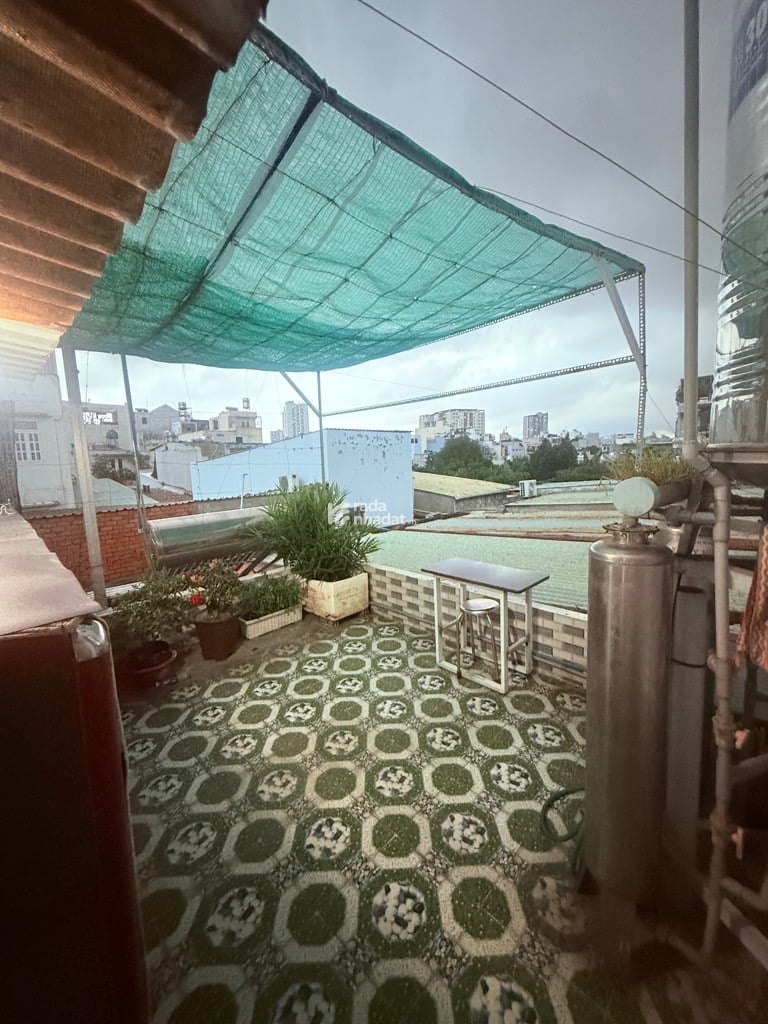 NHỈNH 3 TỶ - NHÀ 3 TẦNG - TRUNG TÂM QUẬN TÂN PHÚ - 30M2 - GẦN CHỢ - GIÁP TÂN BÌNH