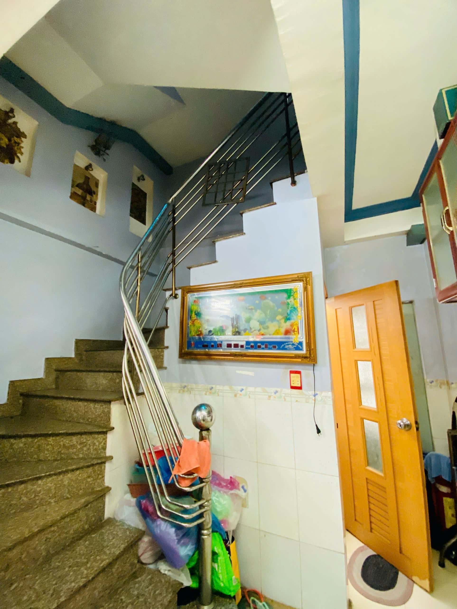 Bán nhà 4 tầng, 4 PN, trung tâm Quận 11