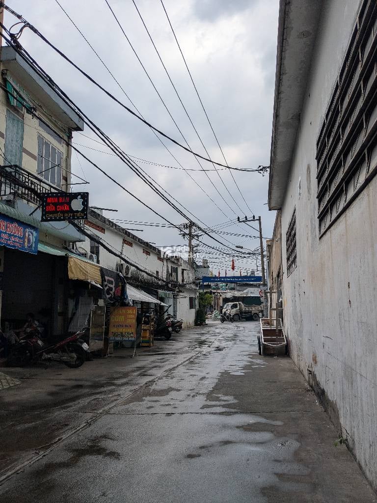 NHÀ HẺM 7M OTO 4.5313M NỞ HẬU CÁCH MẶT TIỀN 3 CĂN THOẠI NGỌC HẦU GIÁ 7.5 TỶ