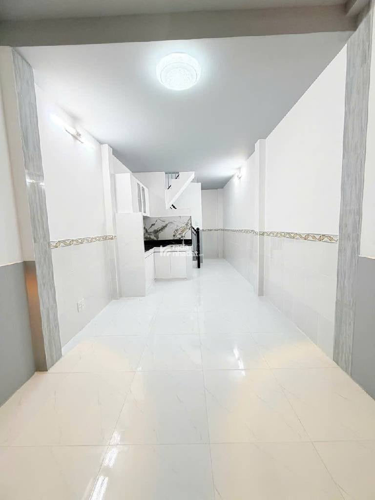 NHÀ 3 TẦNG - 30M2 - TRUNG TÂM QUẬN 10 - HẺM 3M THÔNG ĐƯỜNG 3/2