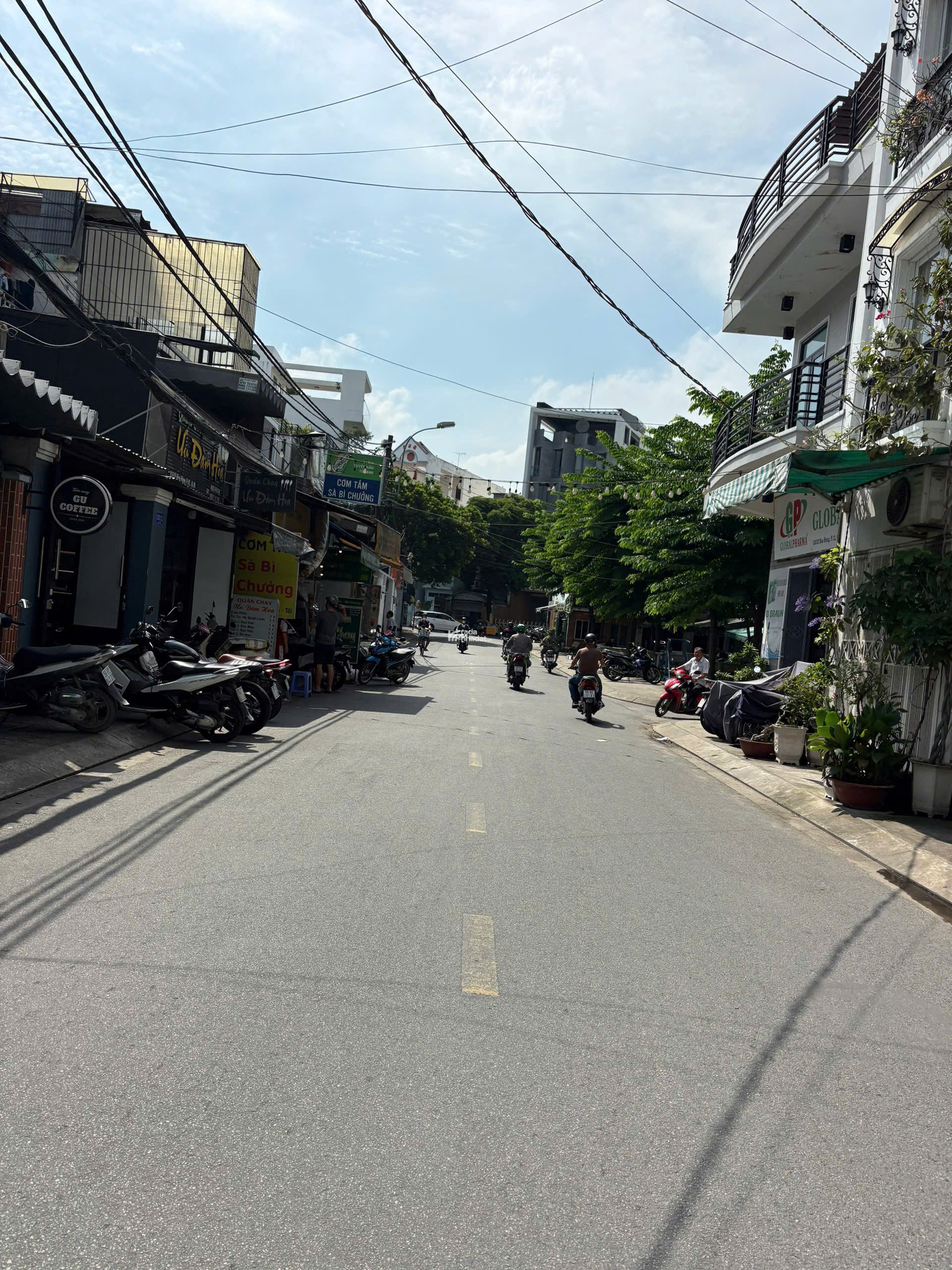 Bán nhà mặt tiền đường 133 Hoà Hưng quận 10- 3.4x14 5 tầng - nhỉnh 14 tỷ 