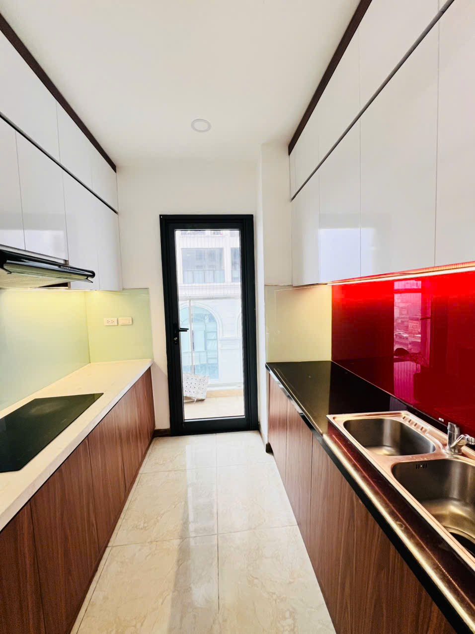 Bán chung cư Eco Green 85m2 3pn,2wc 6.868 tỷ đẹp nhất Nguyễn Xiển nhà có bán công