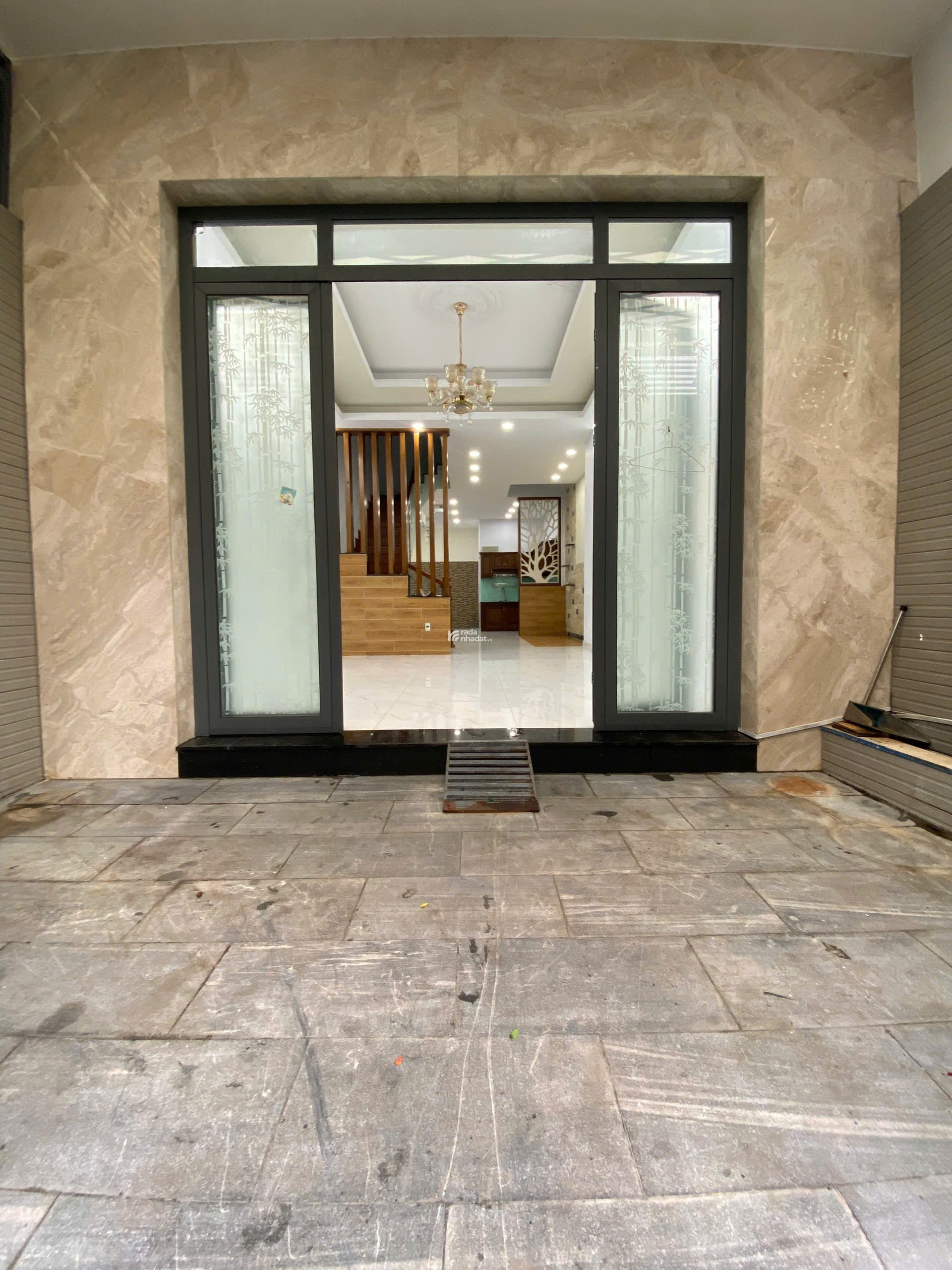 Cho thuê nhà nguyên căn hẻm xe tải KDC Bình Dân đường Hiệp Bình 3 lầu 4Pn giá chỉ 18tr.