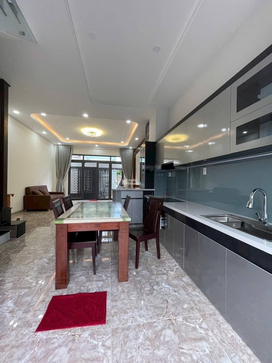 BÁN GẤP!! Nhà Phạm Viết Chánh P19 Bình Thạnh, giá 3ty75, Hẻm xe hơi, Sổ hồng riêng
