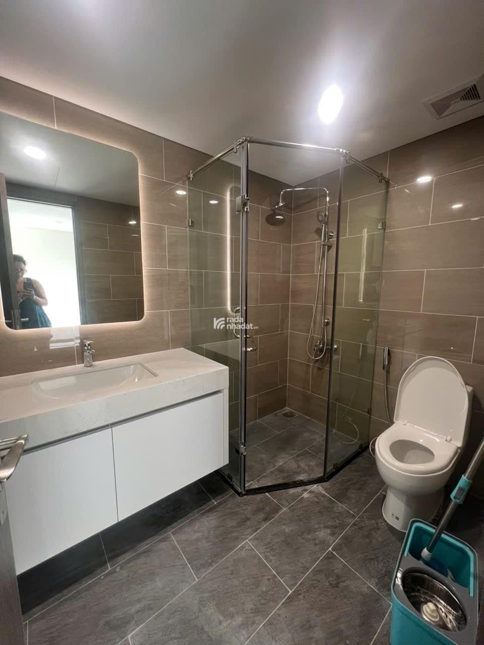 Cần bán căn hộ 3PN - 2WC DT 111m tòa N03T3 sổ đỏ CC đã full đồ sẵn