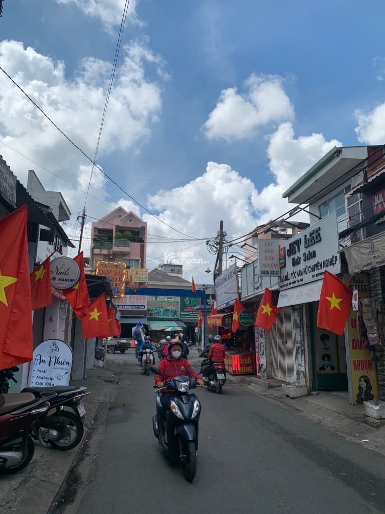 Bán nhà đường tân sơn nhì gần trường chinh nguễn cửu đàm