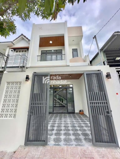 Bán gấp nhà riêng, DT 56m2, ngang 4x14m, đường Dương Quảng Hàm, P. 6, Gò Vấp