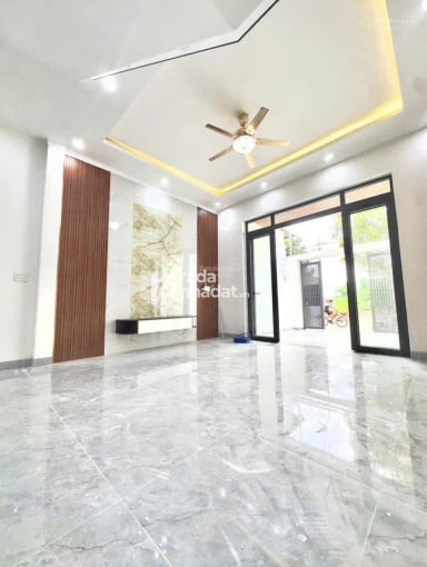 Bán gấp nhà riêng, DT 56m2, ngang 4x14m, đường Dương Quảng Hàm, P. 6, Gò Vấp