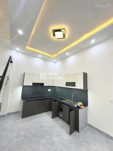 Bán gấp nhà riêng, DT 56m2, ngang 4x14m, đường Dương Quảng Hàm, P. 6, Gò Vấp