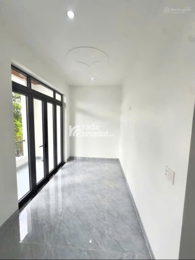 Bán gấp nhà riêng, DT 56m2, ngang 4x14m, đường Dương Quảng Hàm, P. 6, Gò Vấp