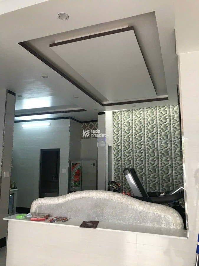 Bán Nhà Ngang Bề Thế 7M - Nguyễn Sỹ Sách- HXH-83M2-Nội Thất Cao Cấp - Chỉ 10.5 Tỷ