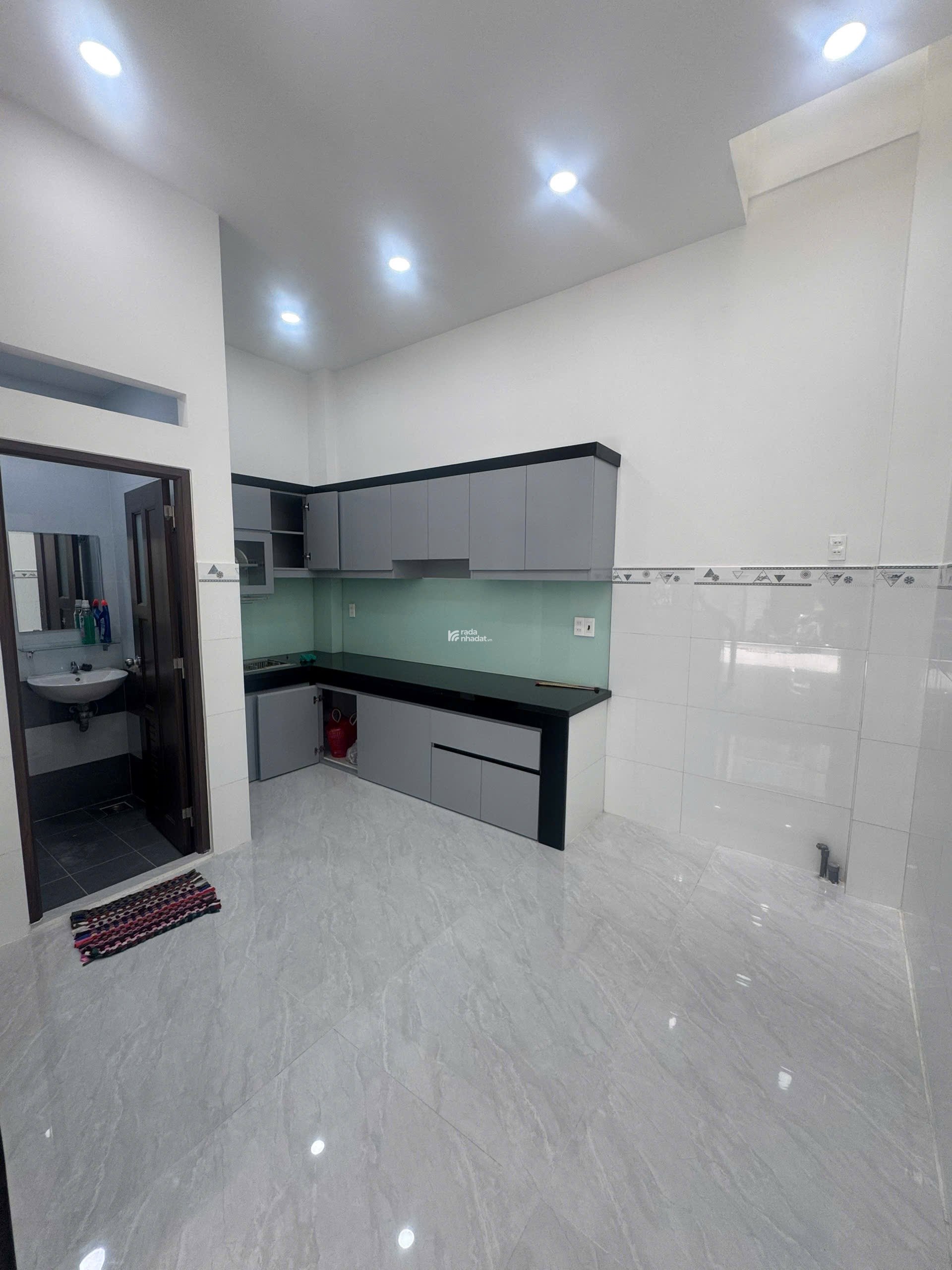 Kẹt vốn bán gấp nhà  3ty200triệu, DT 41.7m2 đường Vườn Lài, phường Phú Thọ Hoà, Quận Tân Phú