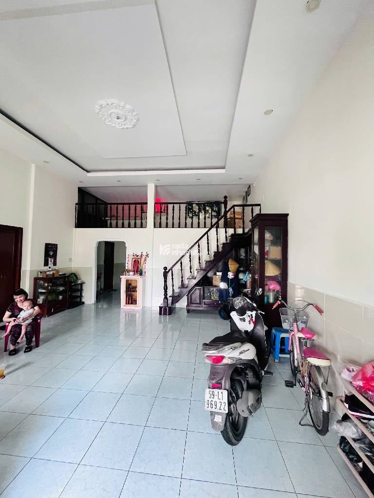 Mặt tiền Kinh Doanh Gần Bến Bình Đông vị trí đẹp , DT : 160m2 Sổ hồng nở hậu , hoàn công đủ