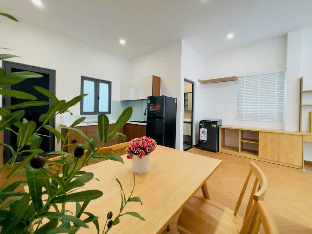 BÁN CHDV HẬU GIANG,PHƯỜNG 12 (4,5m x 20m x 5 TẦNG) 10,2 TỶ TL