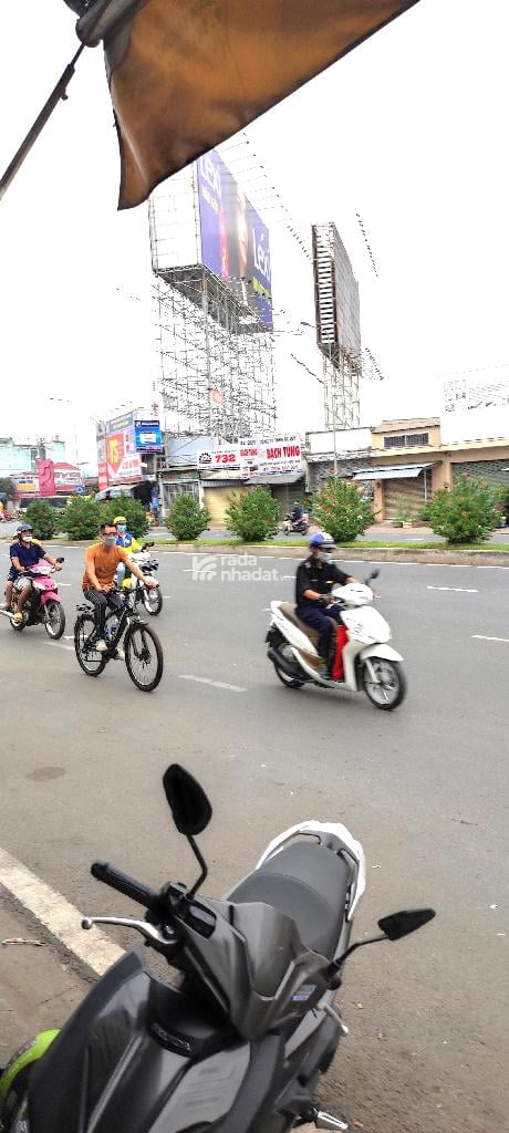 Bán đất tặng nhà,  90m2,  Kinh Dương Vương, Phường An Lạc,  Bình Tân 