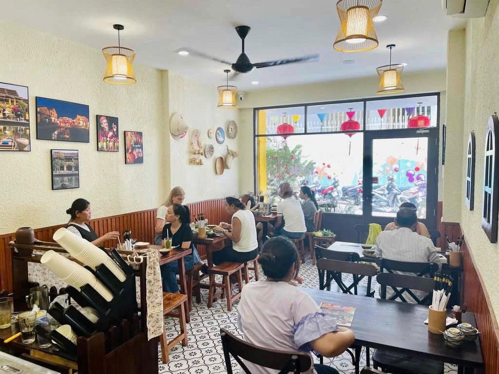 Bán nhà mặt tiền Nguyễn Thành Ý  Phường Đa Kao, Quận 1 Giá 16.5 tỷ