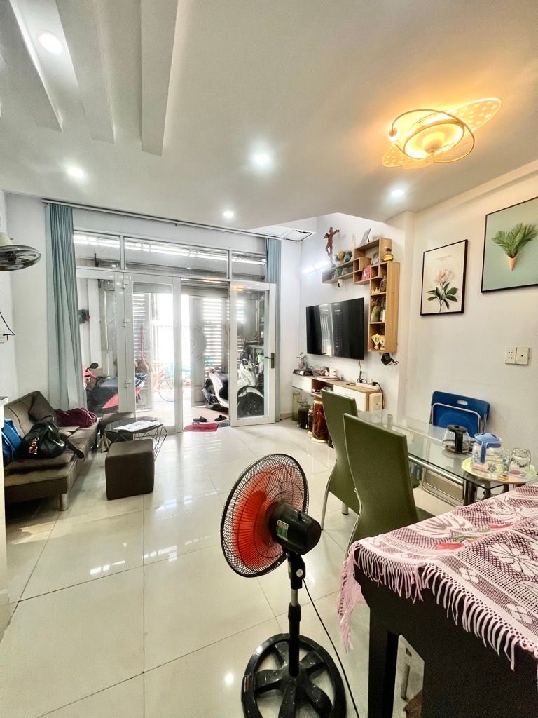 HXH 5m Bờ Bao Tân Thắng, 5 tầng mới đẹp, kế bên Aeon Mall, Giá 5.7 Tỷ