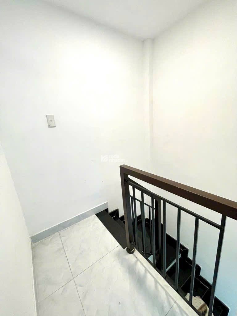 NHỎ XINH DỄ CHỐT - 2 TẦNG - 1.75 TỶ - THƯƠNG LƯỢNG -Phạm Văn Chiêu