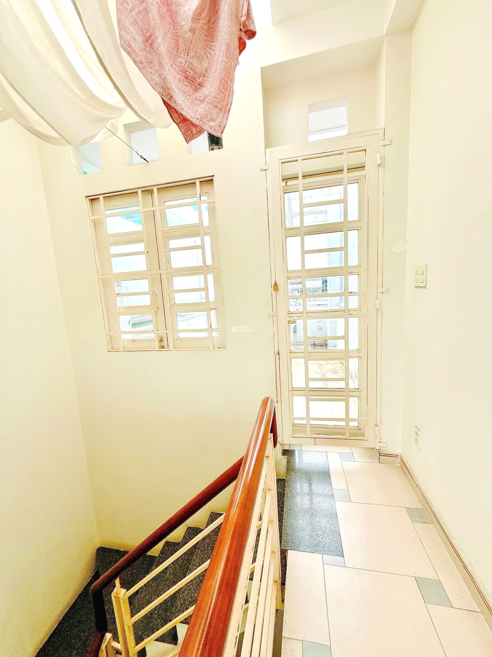 Bán nhà 2 lầu gần MT đường Hưng Phú P.10 Quận 8