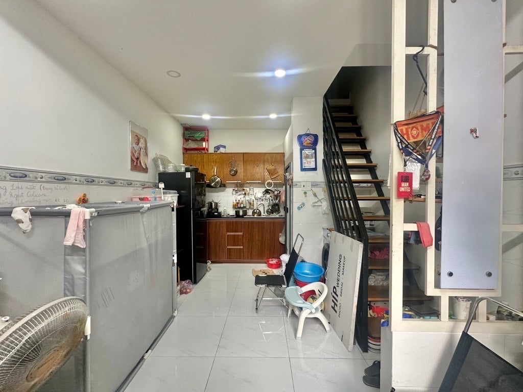 SÁT SÂN BAY, HẺM XE HƠI HOÀNG VĂN THỤ, PHÚ NHUẬN, 72M2 CÓ KC Ở NGAY. GIẢM 350TR CHỈ 21.5T TL 