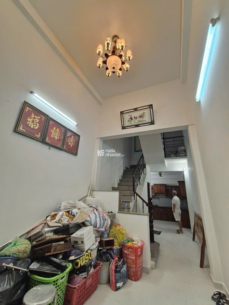 HẺM XE HƠI SÁT NHÀ, LẠC LONG QUÂN, TÂN BÌNH, 36M2 CÓ KC Ở NGAY. GIẢM 350TR CHỈ 5.7T TL 