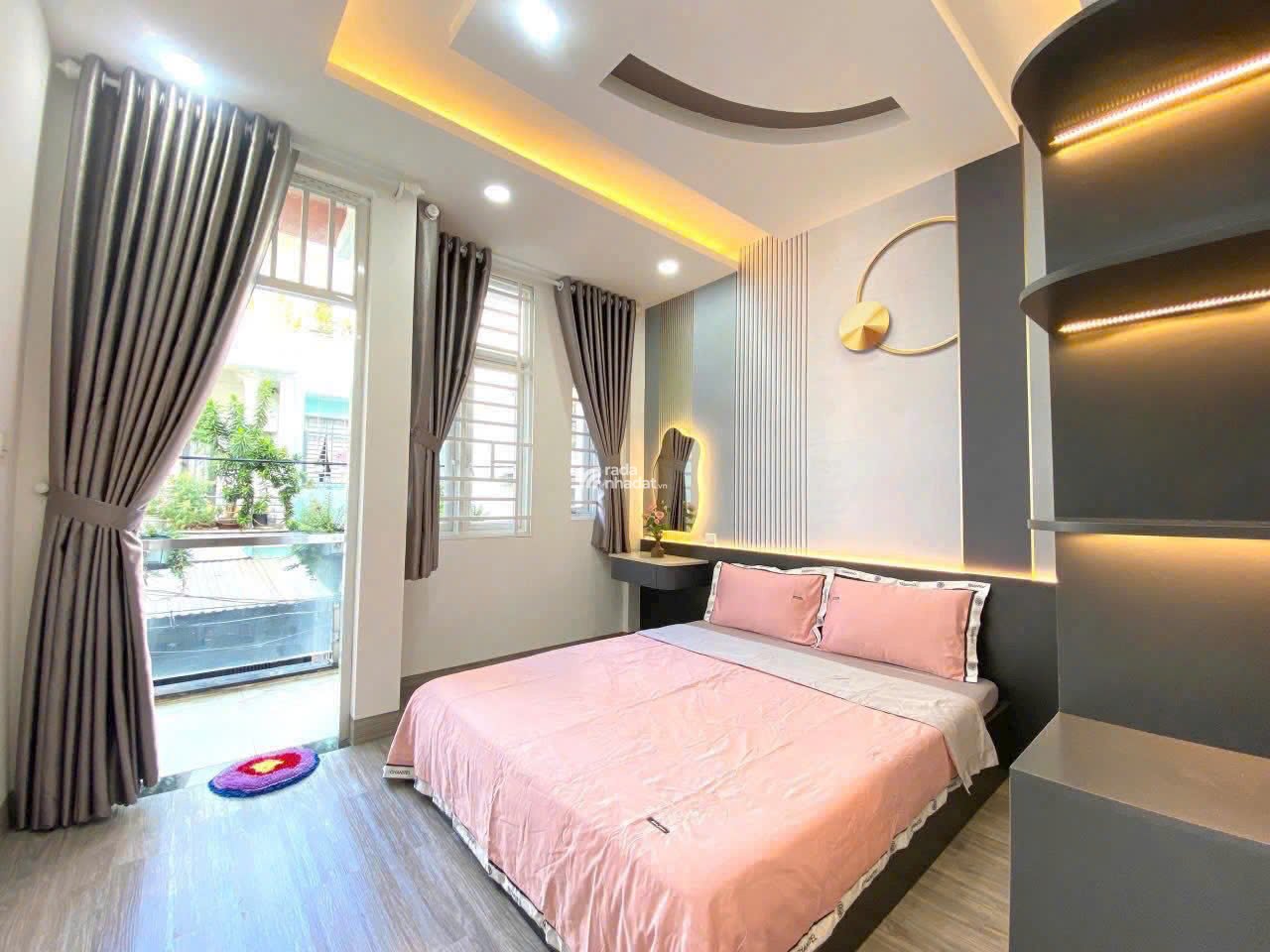 Cần tiền bán gấp nhà đường Bùi Quang Là, Gò Vấp, 56m2, hẻm xe hơi thông, SHR giá 3 tỷ 210 TL