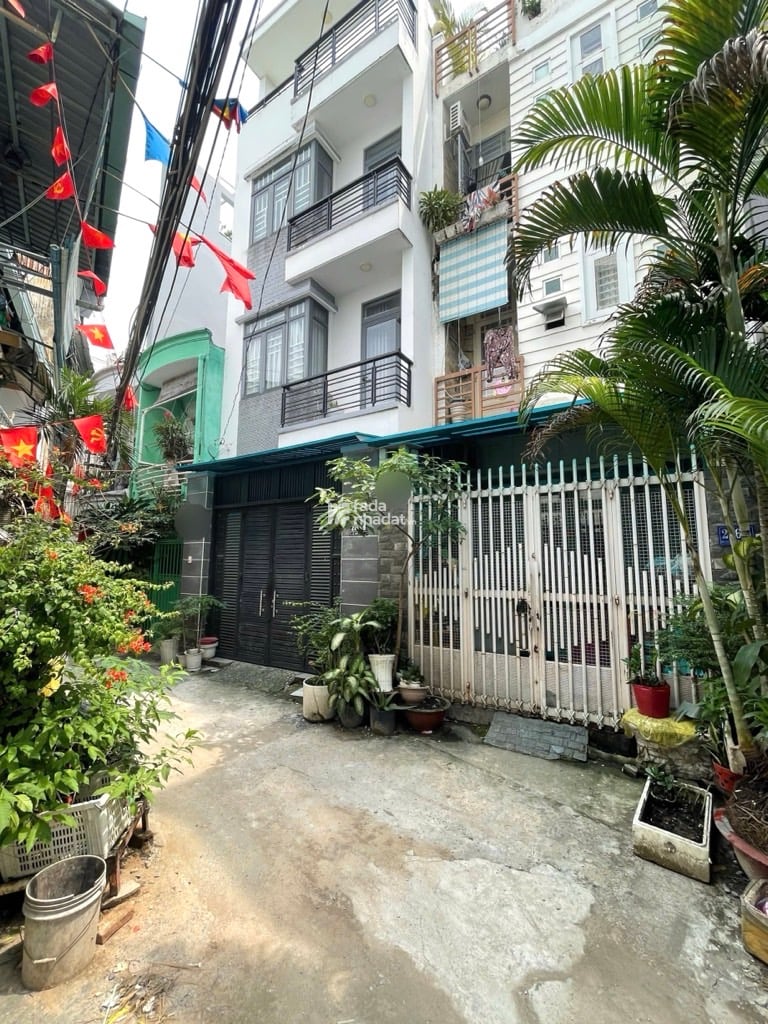 HẺM XE HƠI SÁT VÁCH. HOÀNG HOA THÁM, BÌNH THẠNH, 3 TẦNG MỚI Ở NGAY. GIẢM 550TR CHỈ CÒN 5.75T TL 