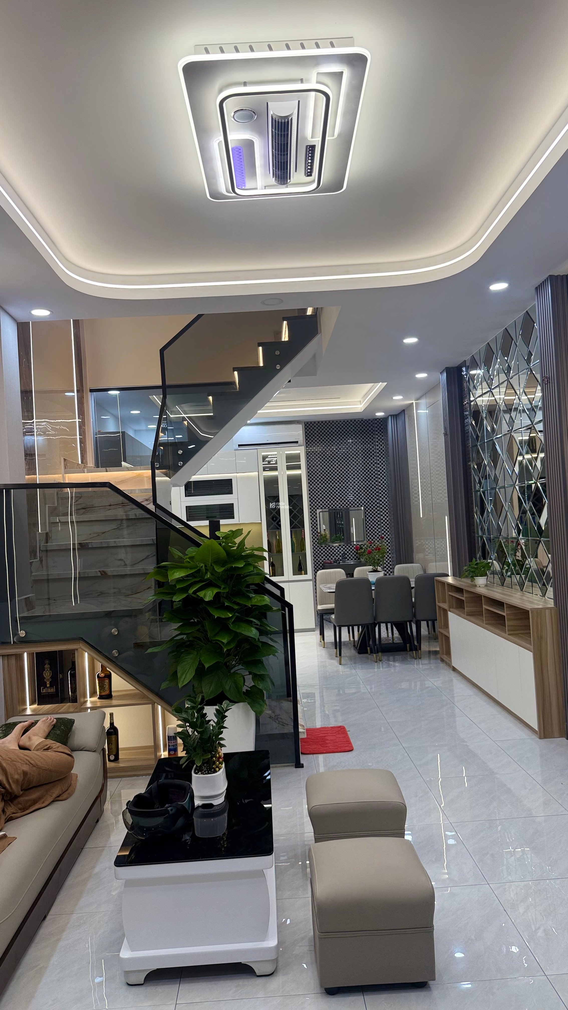 Nhà phố mới xây 2 tầng, 2PN, full nội thất tại Gò Vấp