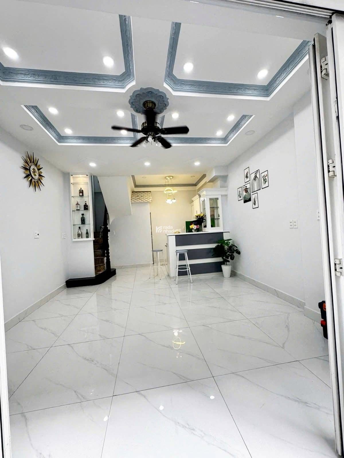 CHỦ CẦN TIỀN GẤP!! Cần bán nhà, Hai Bà Trưng, phường Võ Thị Sáu, Q3, Đang cho thuê 17 tr/th, SHR