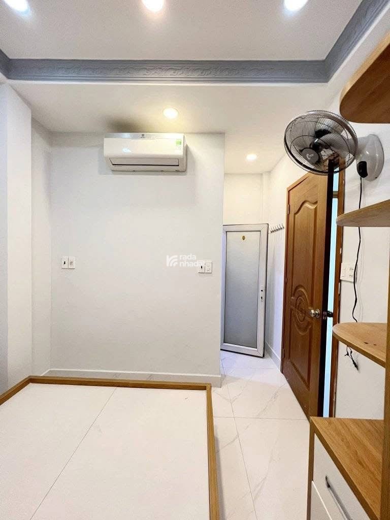 CHỦ CẦN TIỀN GẤP!! Cần bán nhà, Hai Bà Trưng, phường Võ Thị Sáu, Q3, Đang cho thuê 17 tr/th, SHR