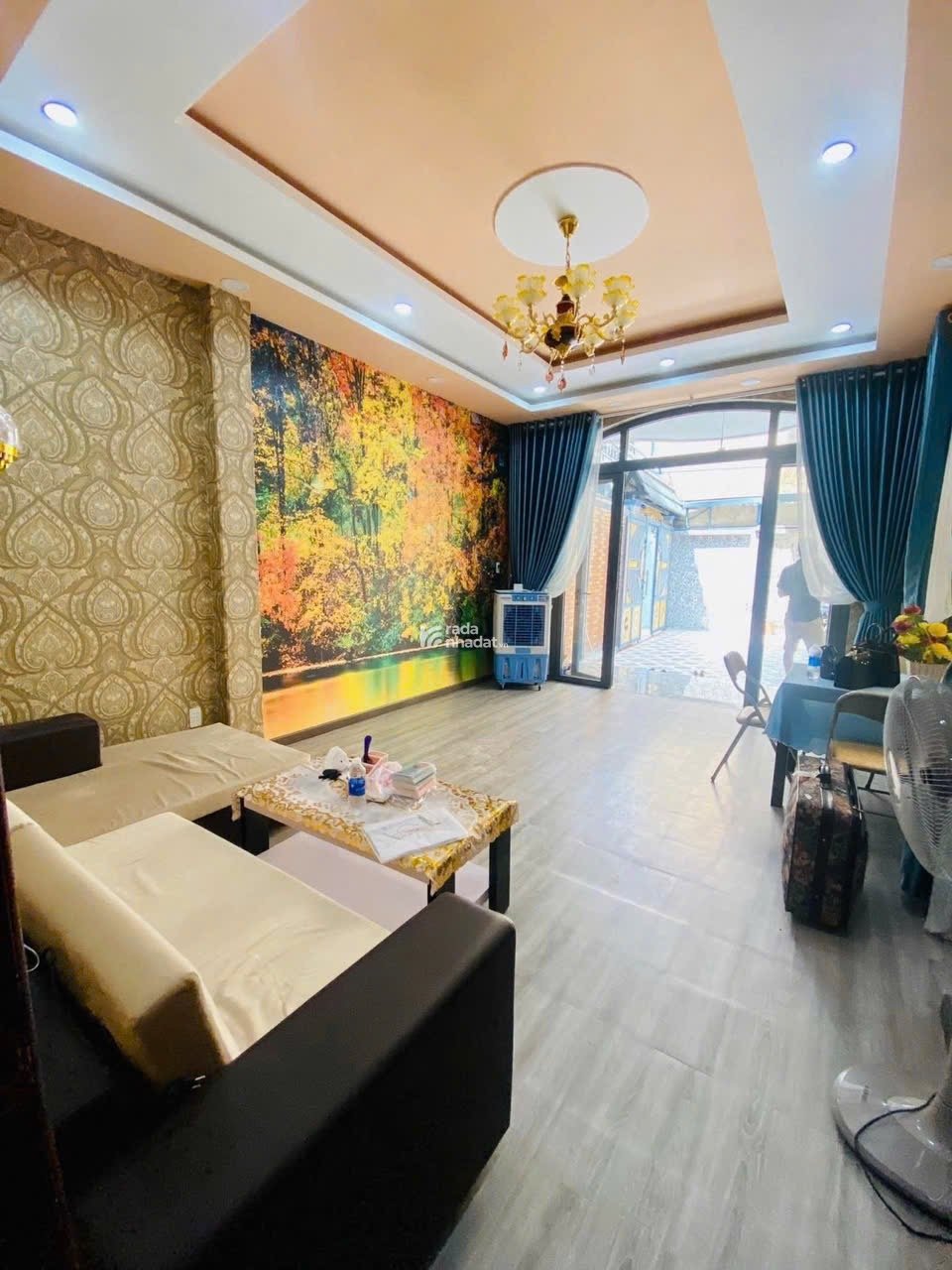 Biệt thự cổ Huỳnh Văn Bánh,Phú Nhuận 25 tỷ 136m2 nở hậu