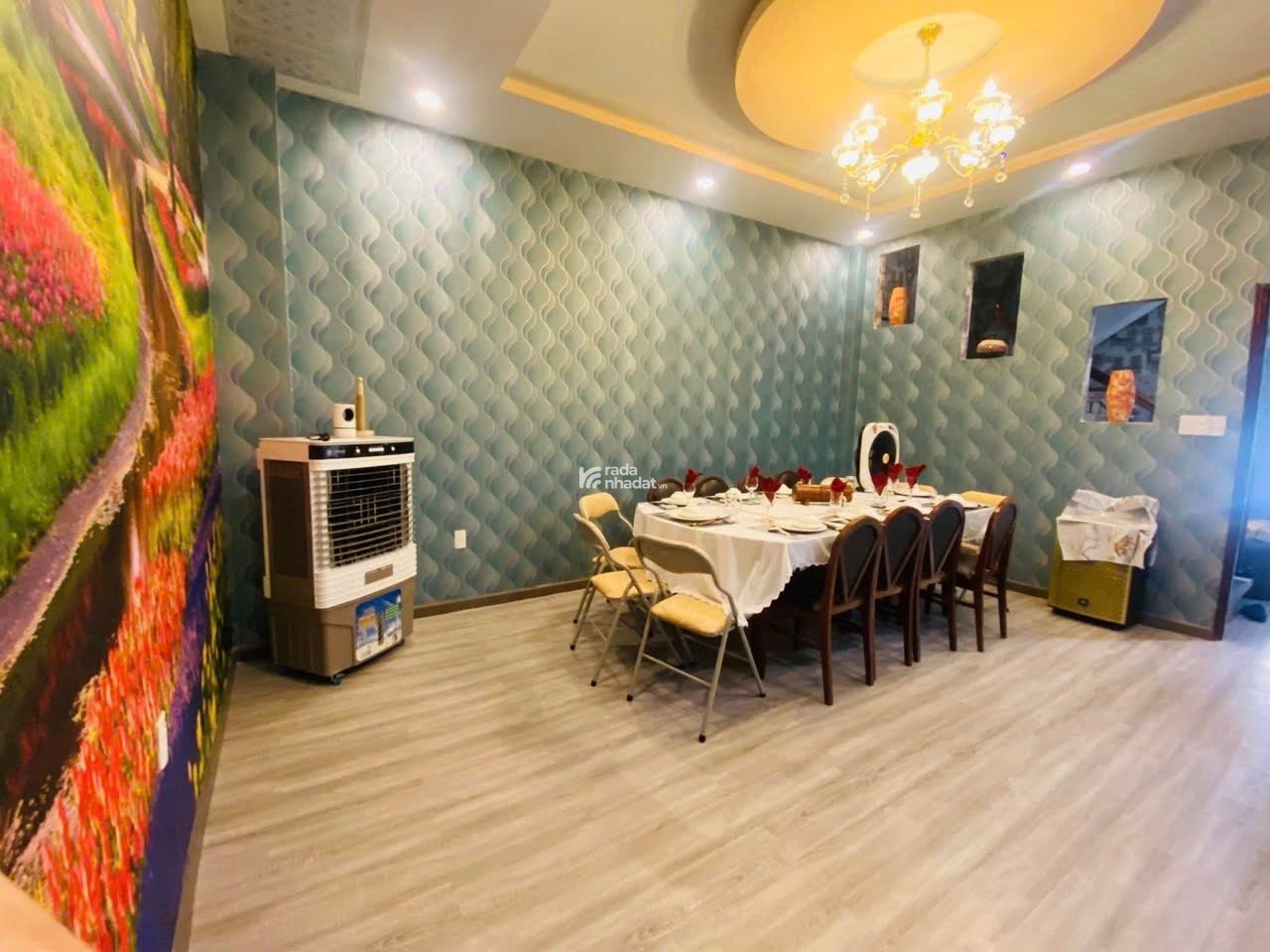 Biệt thự cổ Huỳnh Văn Bánh,Phú Nhuận 25 tỷ 136m2 nở hậu