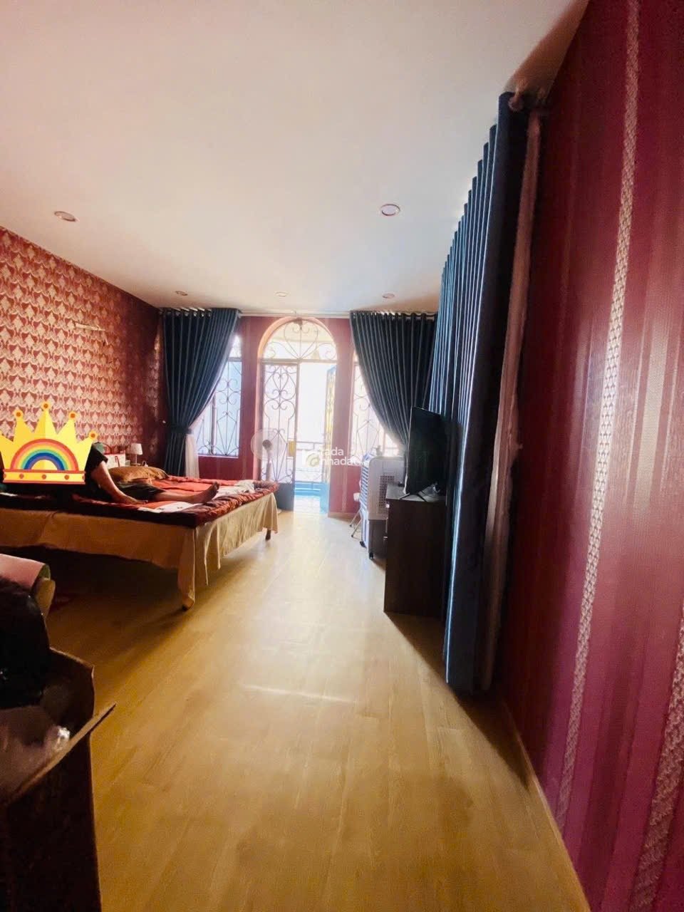 Biệt thự cổ Huỳnh Văn Bánh,Phú Nhuận 25 tỷ 136m2 nở hậu