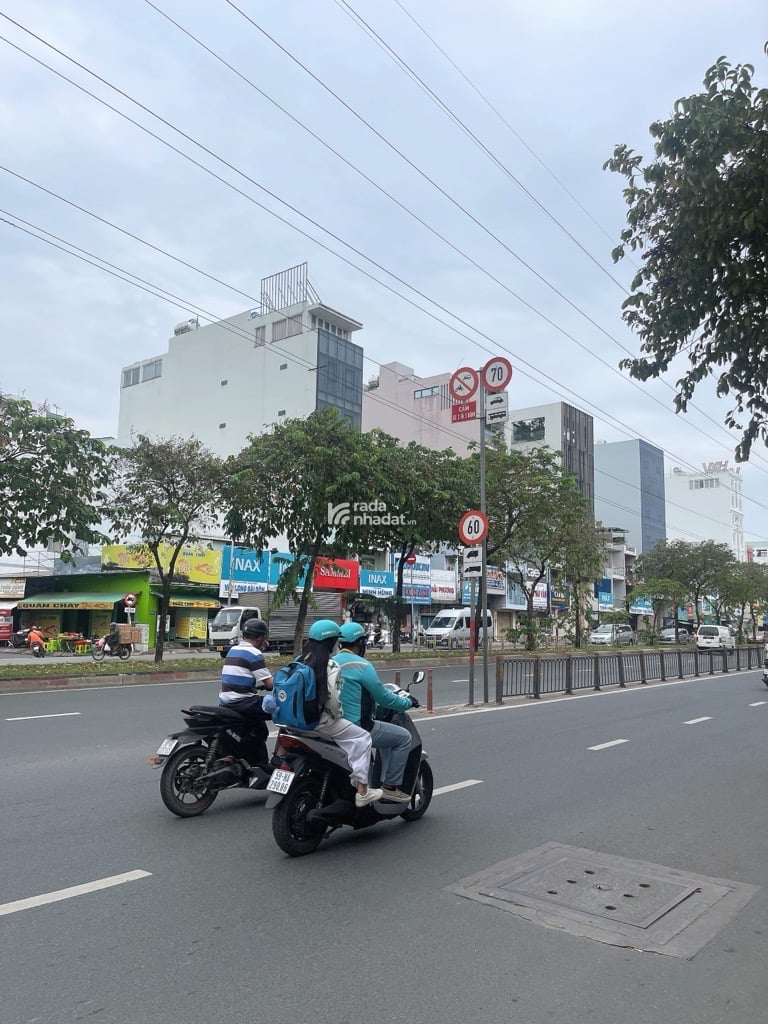 BÁN NHÀ KINH DƯƠNG VƯƠNG QUẬN 6 120M2 12 TỶ 4PN KẾ METRO BÌNH PHÚ 