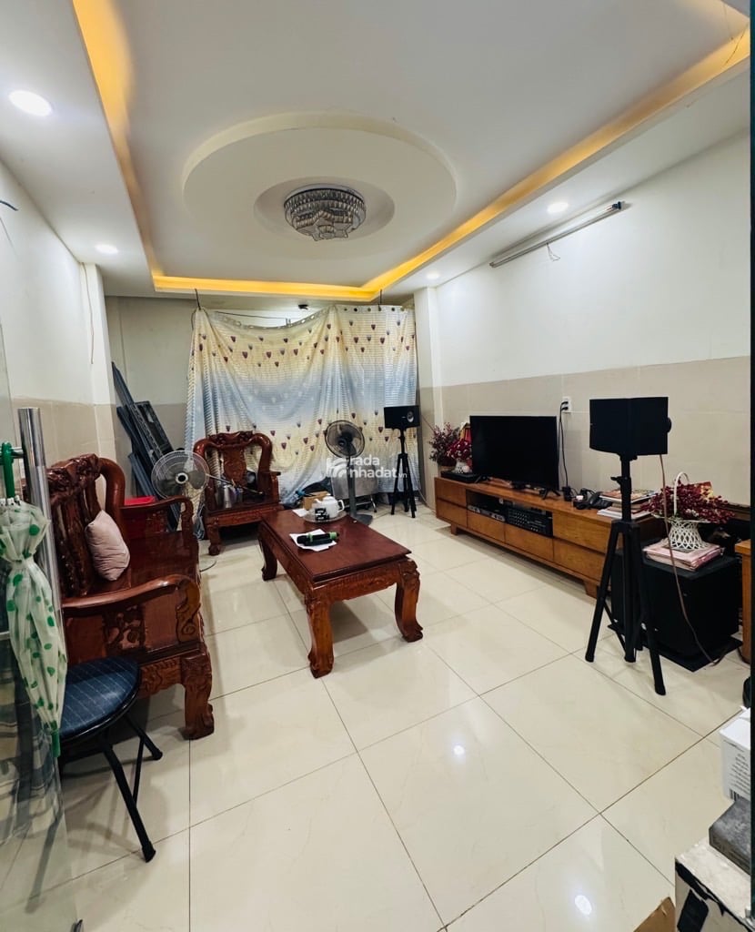 MẶT PHỐ MAI XUÂN THƯỞNG SẦM UẤT NGÀY ĐÊM - NHÀ 5 