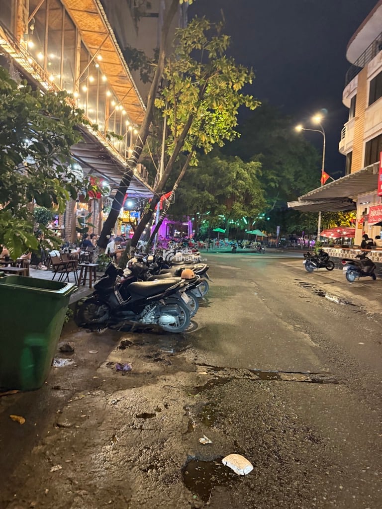 KHU VIP SÁT Q1. CHUNG CƯ MIẾU NỔI, BÌNH THẠNH, 80M2 CÓ KC Ở NGAY. GIẢM 650TR CHỈ CÒN 27T TL