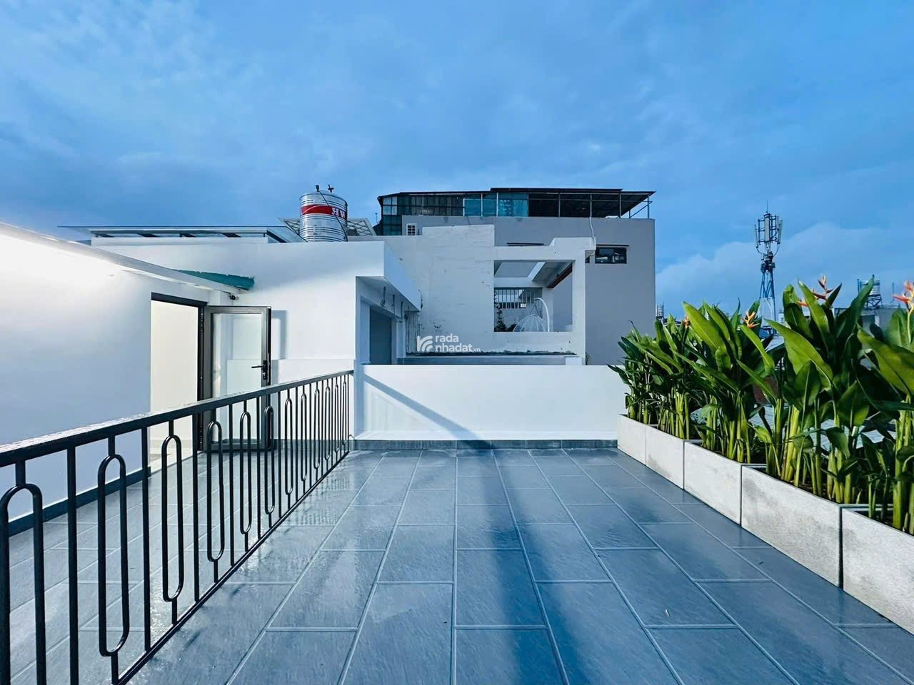 Ngộp! Bán nhà 45m2 Phùng Văn Cung, Phú Nhuận xây 4 tầng gần bệnh viện Hoàn Mỹ. Hẻm 5m
